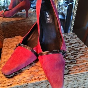 Vintage Van Eli Kitten Heel Suede Pumps
